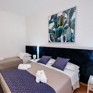 Casa Ambra Macari